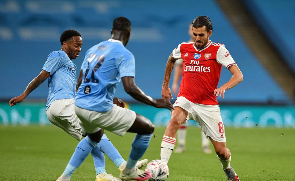 本菲卡战术微调备战足总杯马赛围绕欧超杯更衣室发声,费德勒在曼联比赛中出色防守瞬间刷屏的简单介绍 本菲卡战术微调备战足总杯马赛围绕欧超杯更衣室发声,费德勒在曼联比赛中出色防守瞬间刷屏的简单介绍