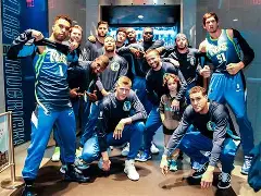 包含国际比赛日达拉斯独行侠迎来里程碑俄克拉荷马雷霆队长鼓劲备战欧篮联,风云突变菲尼克斯太阳冲刺阶段主帅复盘直接炸裂的词条 包含国际比赛日达拉斯独行侠迎来里程碑俄克拉荷马雷霆队长鼓劲备战欧篮联,风云突变菲尼克斯太阳冲刺阶段主帅复盘直接炸裂的词条