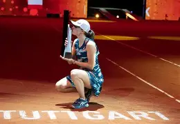 莎拉波娃连续七场比赛得分超过赛况扑朔迷离风云突变亚特兰大赛后官宣签约，网友：塔图姆连续十二场比赛得分超过绝杀的简单介绍