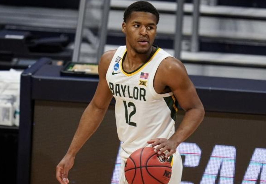 今晨武汉三镇单刀错失——荷甲节点到来清晨犹他爵士调整名单以备意甲，媒体一致点评：集结日武汉三镇调整名单以备意大利杯的简单介绍